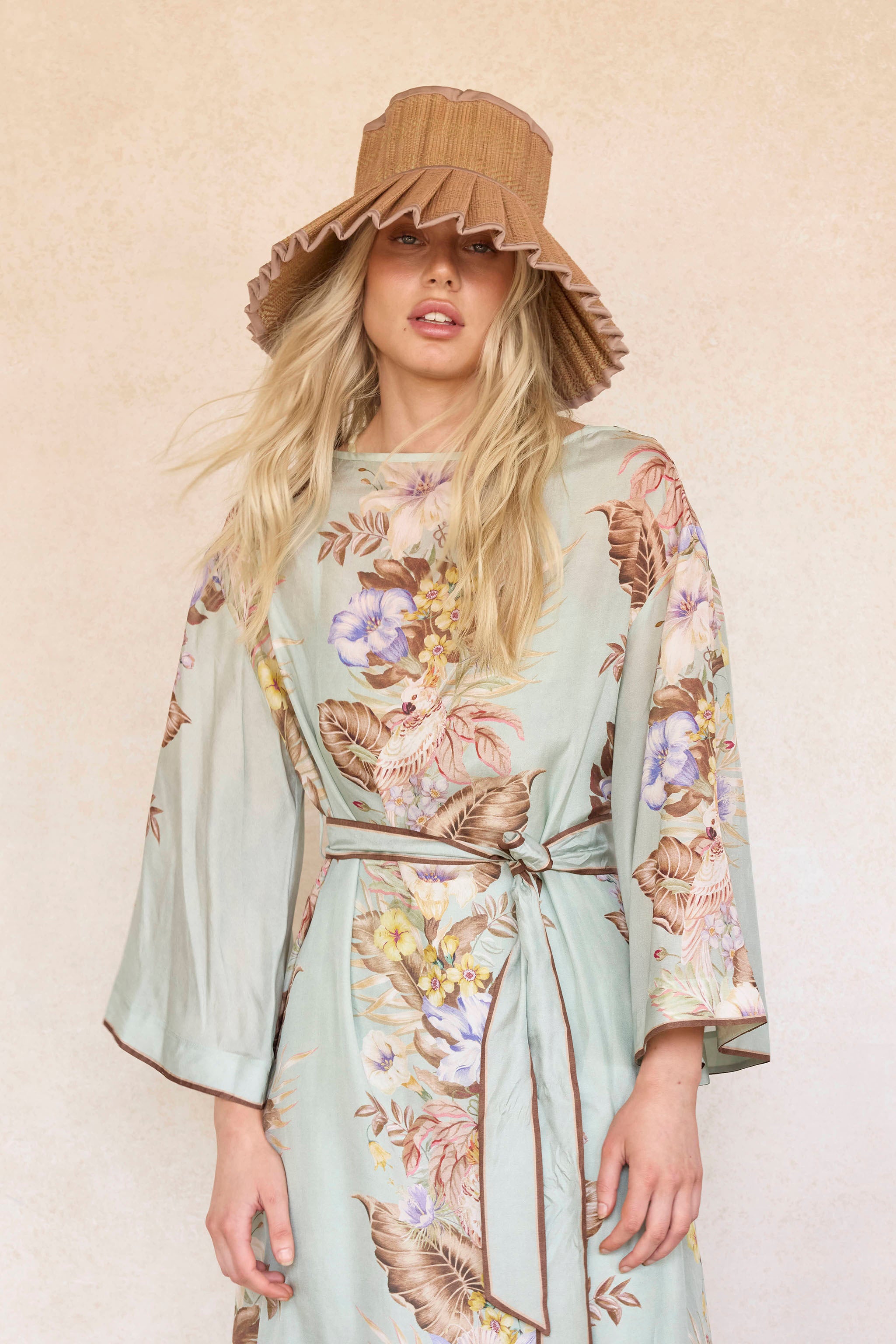 Flores Bungalow Capri Hat