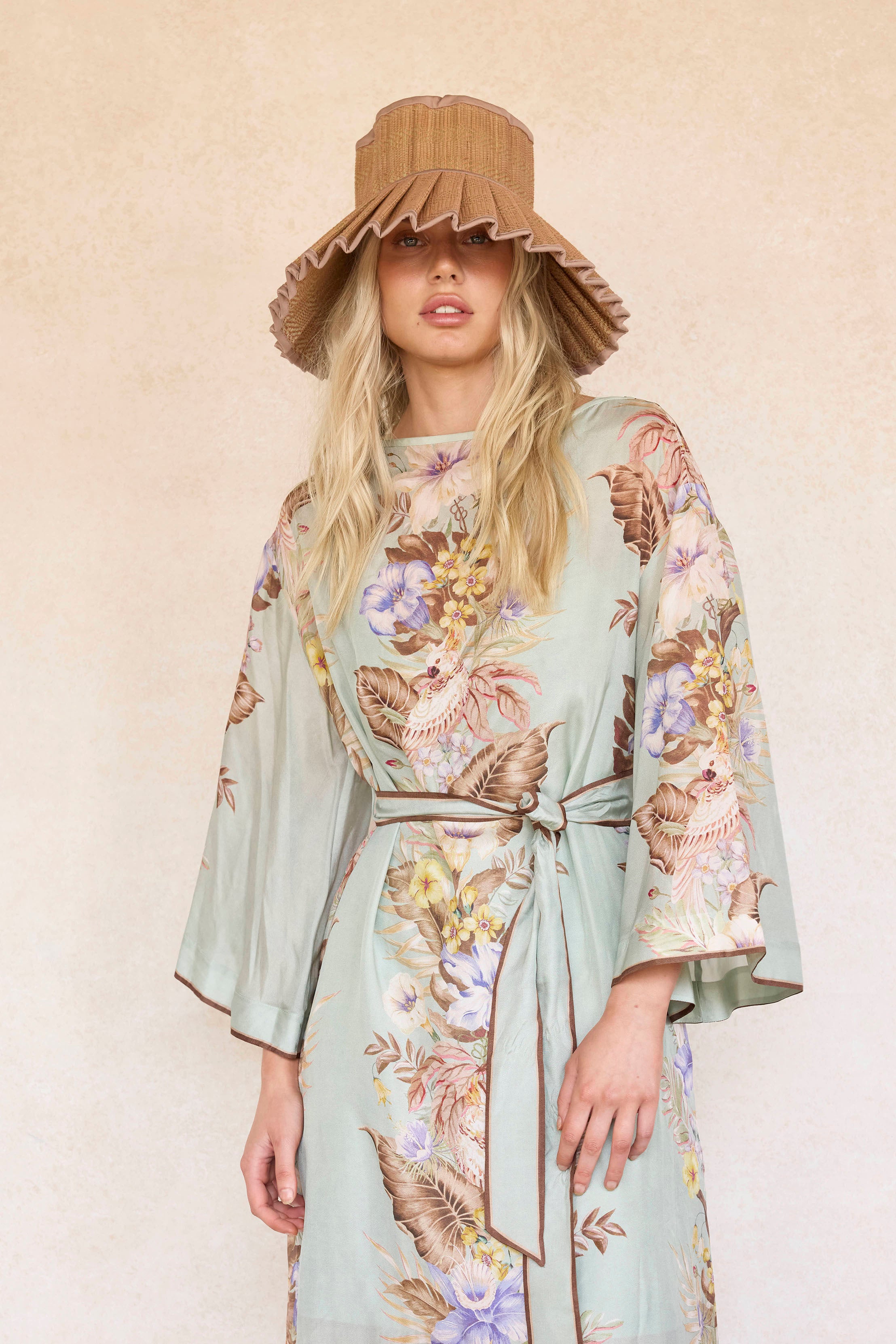 Flores Bungalow Capri Hat