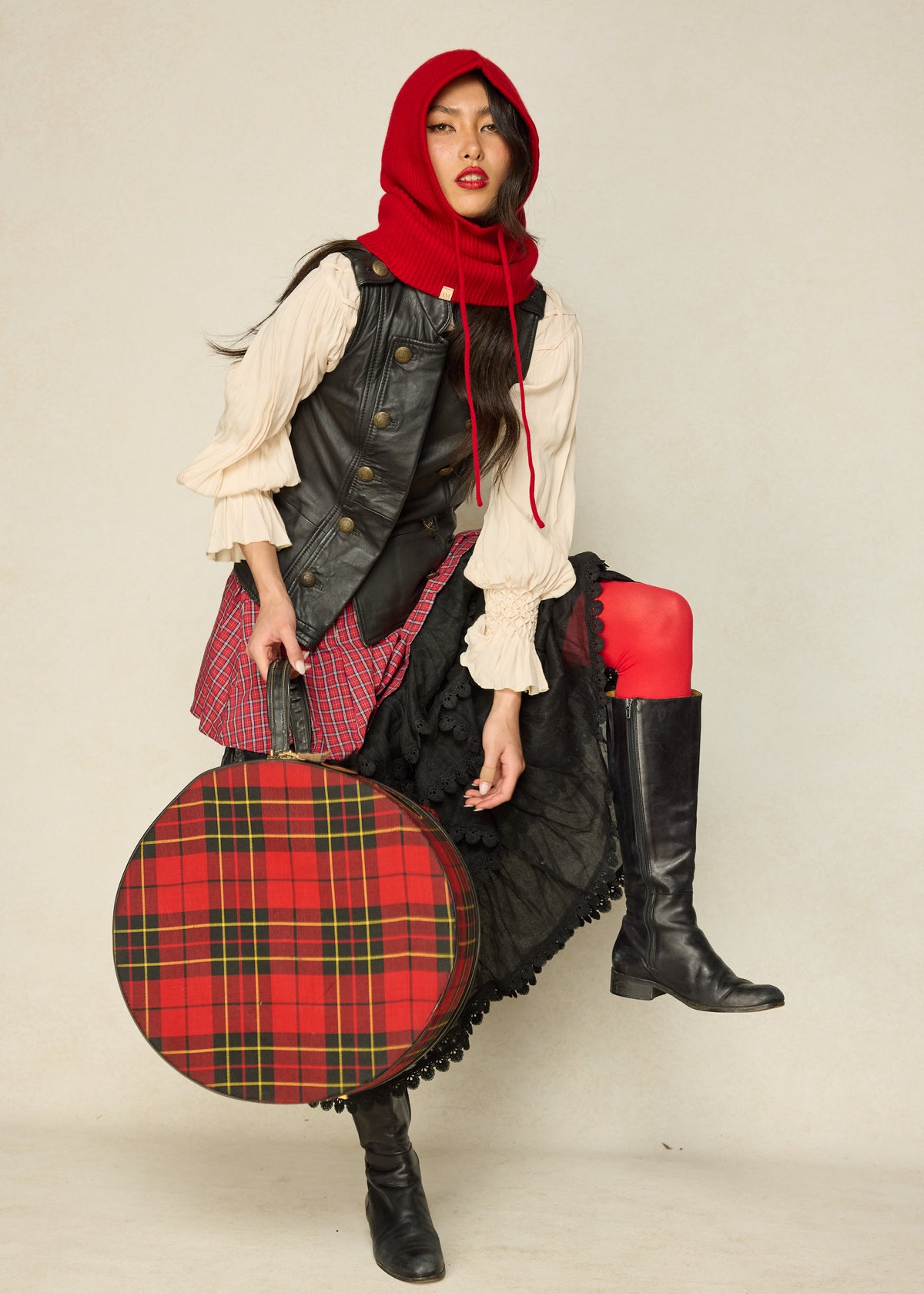 Chilli Red | Ice Skate Hood
