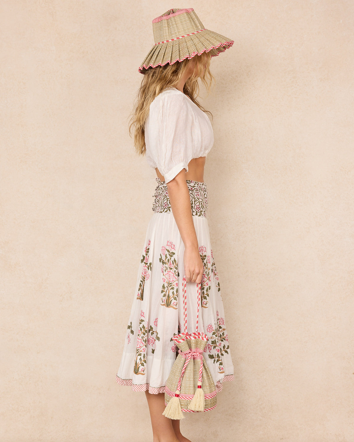 Rayas de Cereza | Sombrero Capri de Lujo