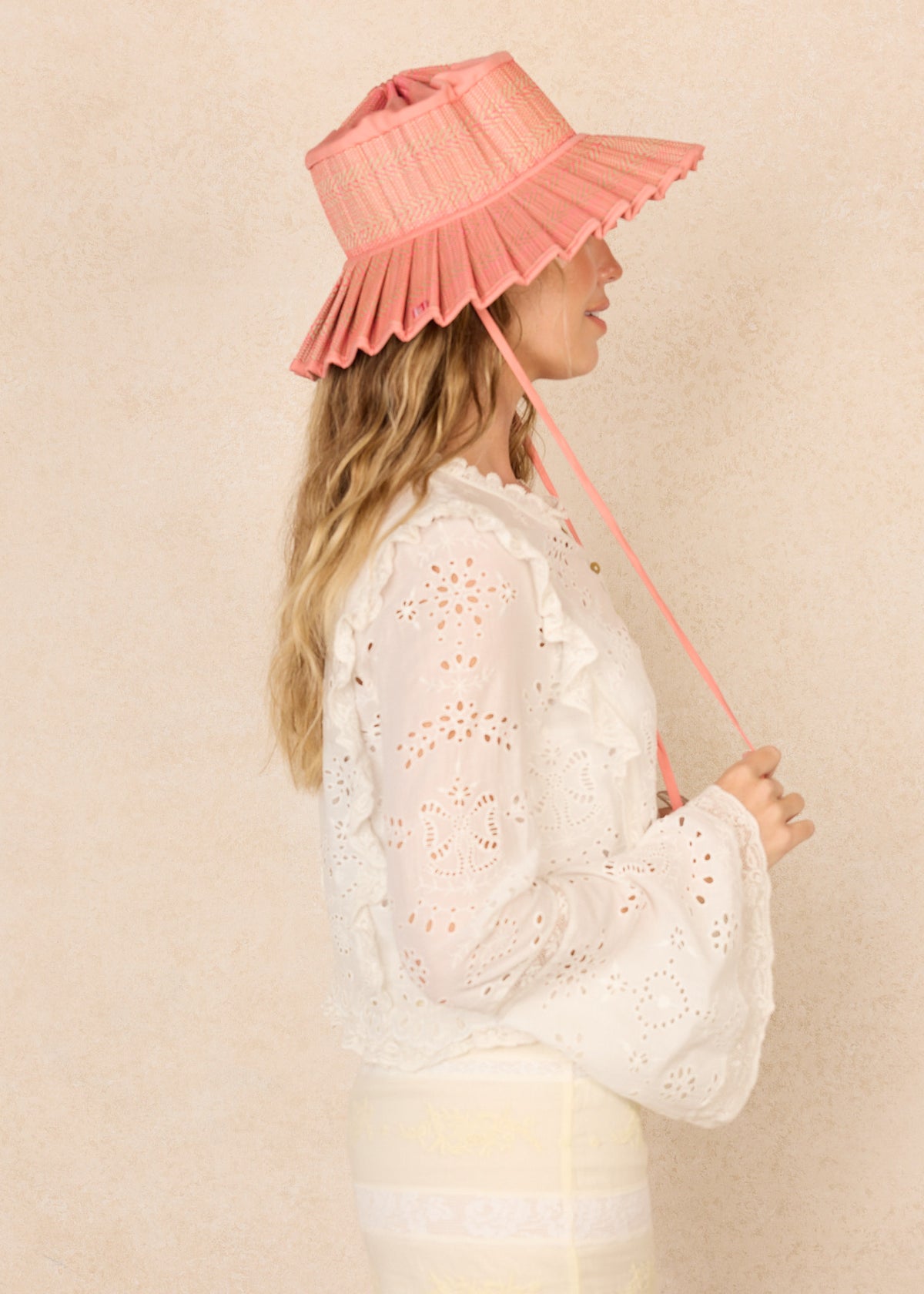 Bebida de durazno | Sombrero Capri con diseño de isla