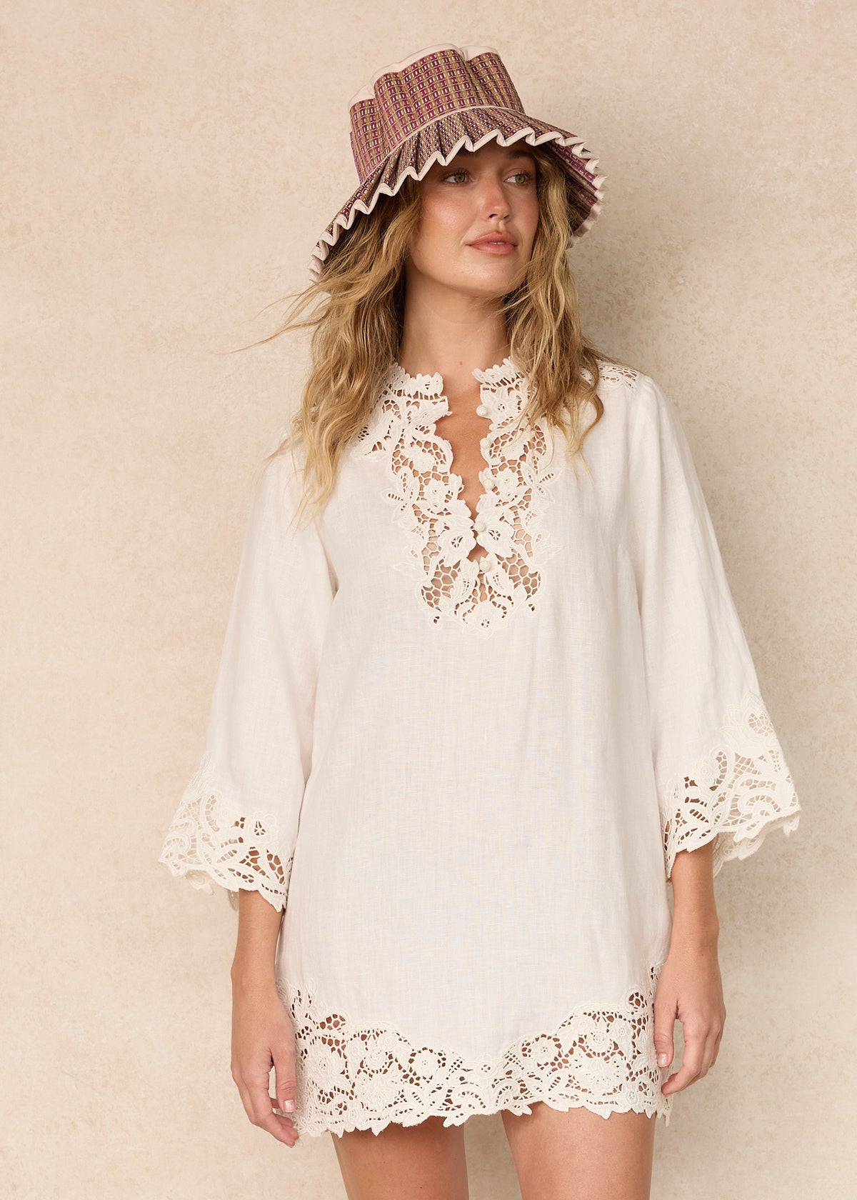 Petal Rush | Sombrero Capri con Borde