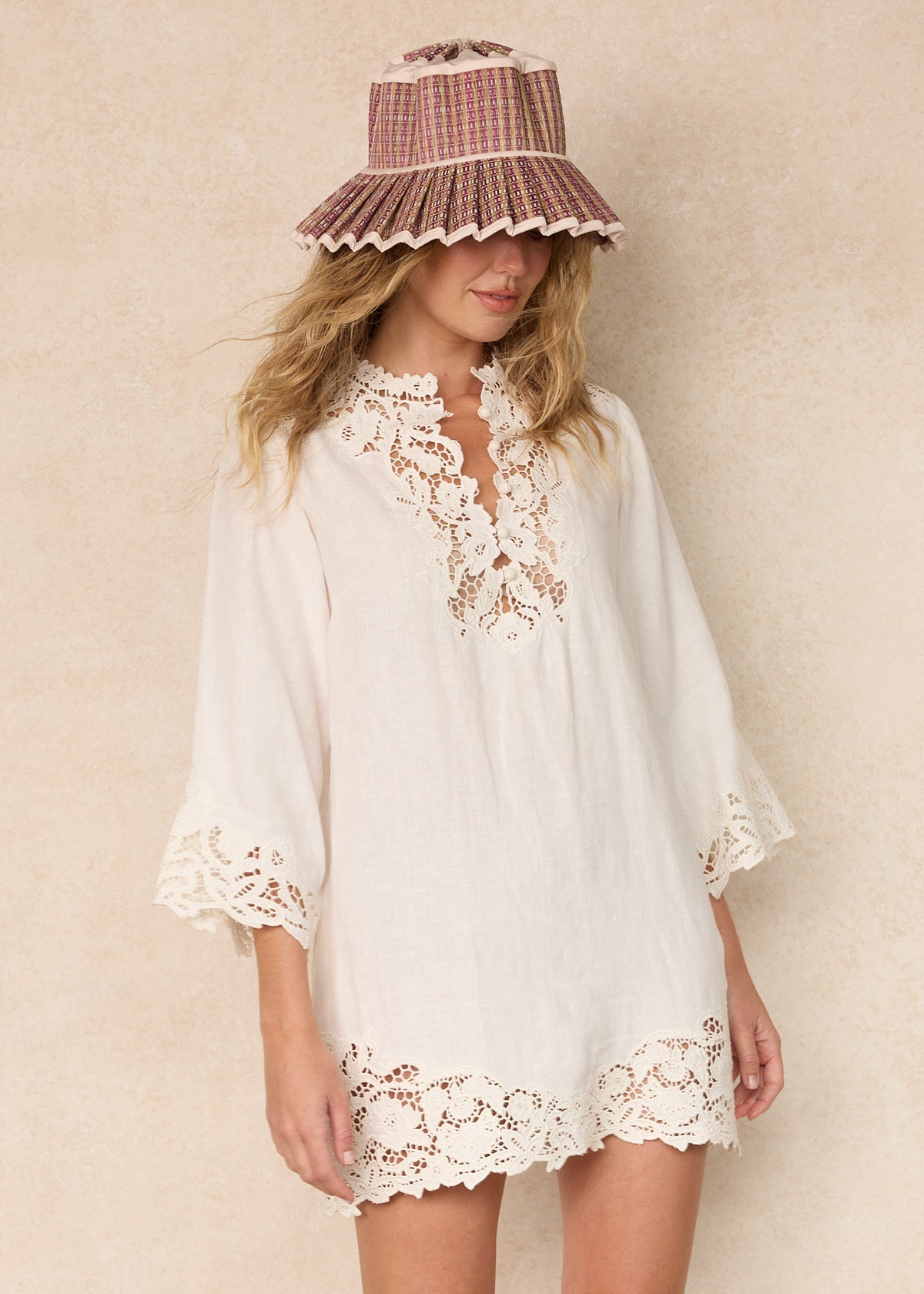 Petal Rush | Sombrero Capri con Borde