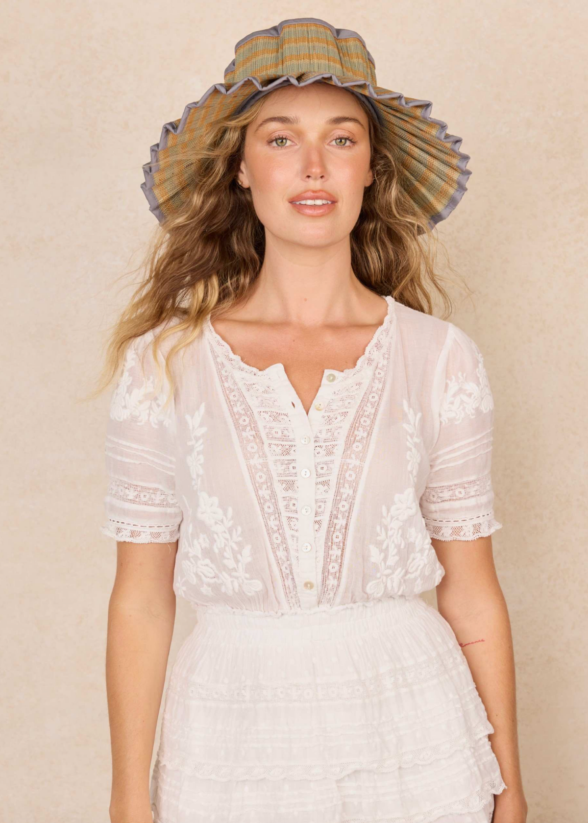 Idle | Island Capri Hat