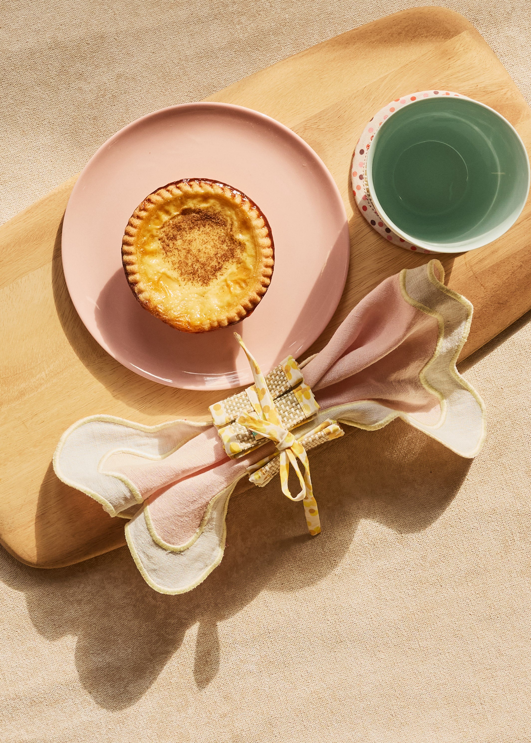 Golden The Social Set Napkin Rings