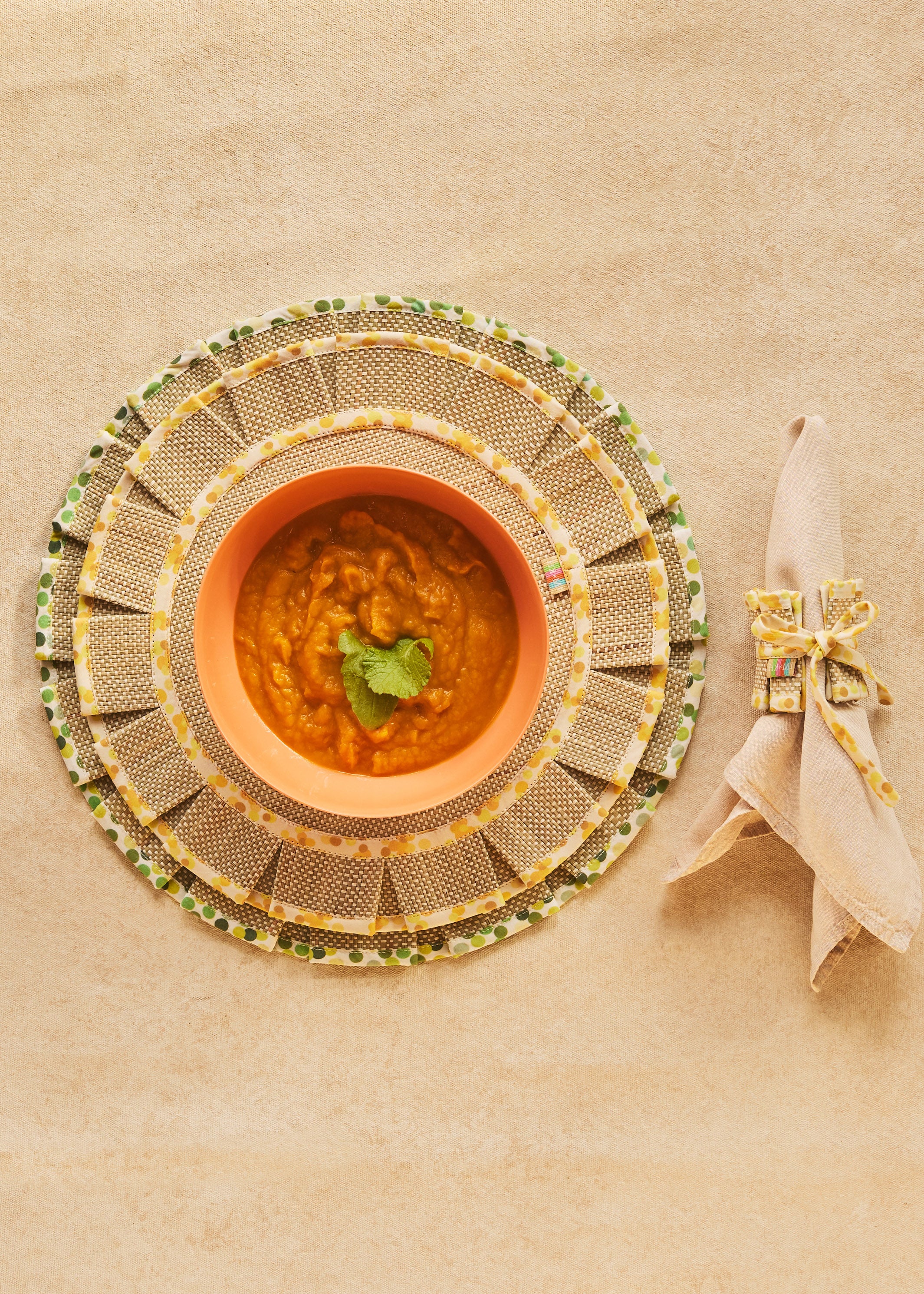 Golden The Social Set Napkin Rings