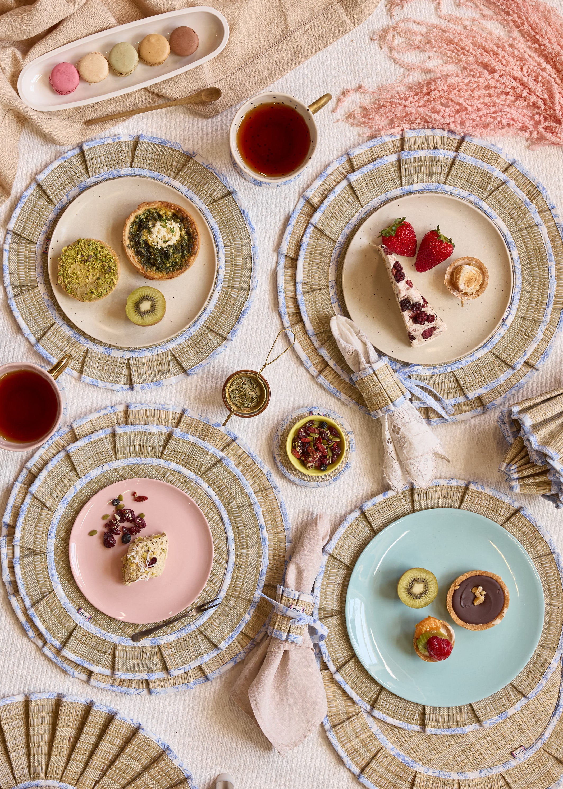 Versailles The Social Set Placemats | Large | Set of 4