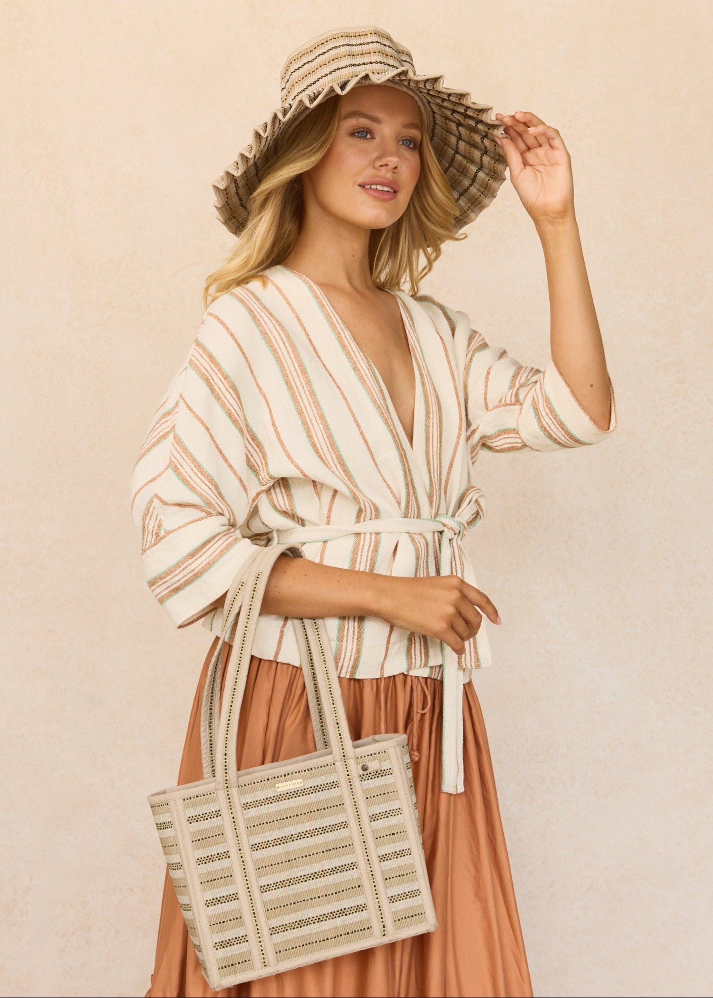 Dove | Island Capri Hat