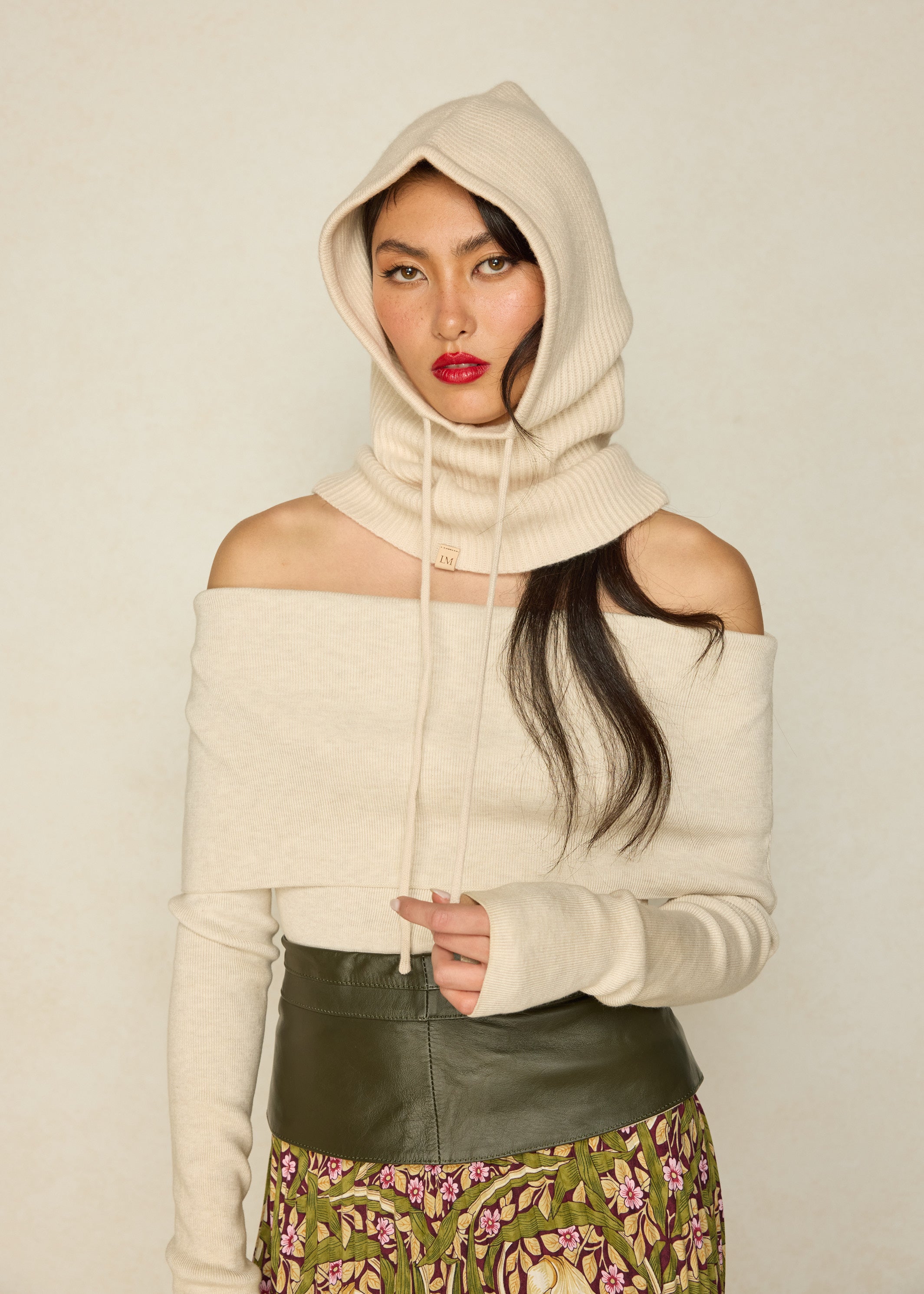 Tumbled Stone | Ice Skate Hood