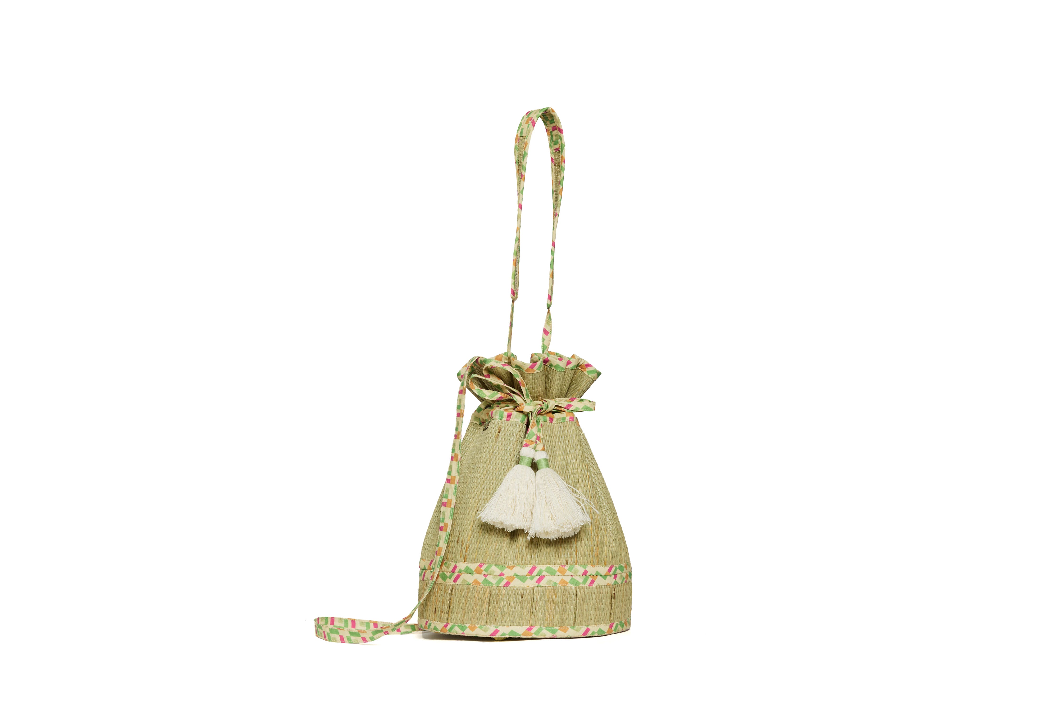 Jungle Oasis Midi Leisure Tote