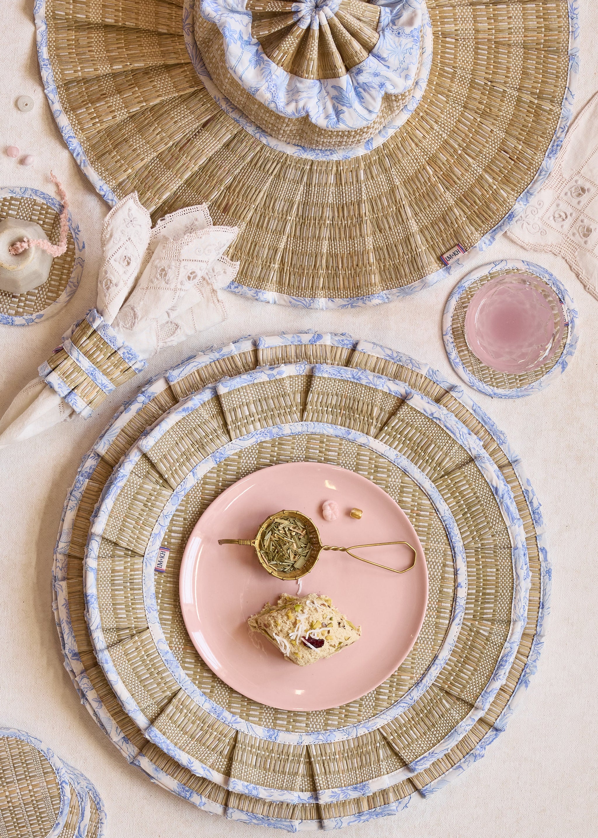 Versailles The Social Set Placemats | Medium | Set of 4