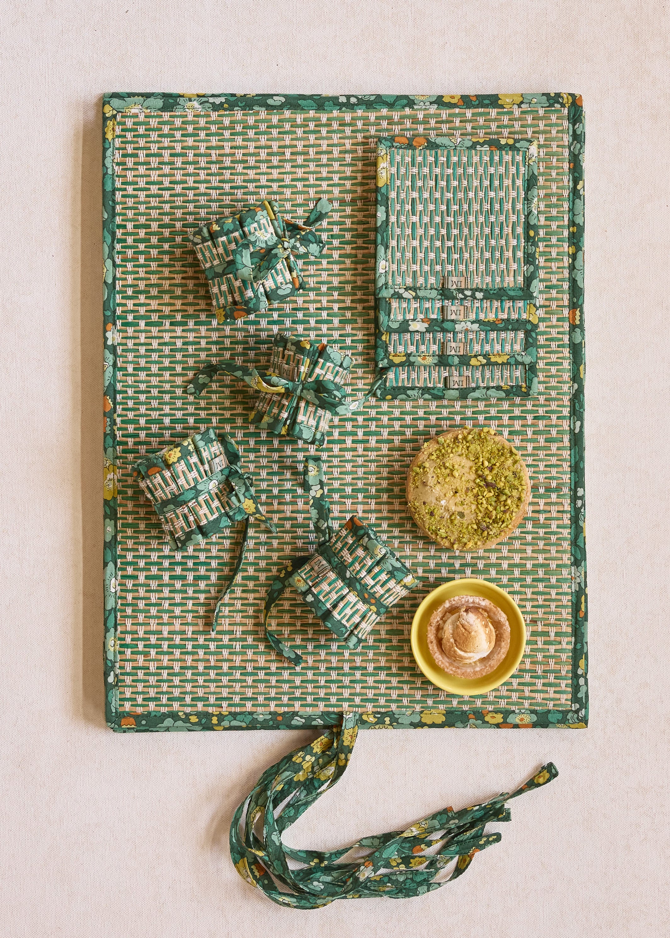 Swedish Summer The Social Set Napkin Rings - Thumbnail 2